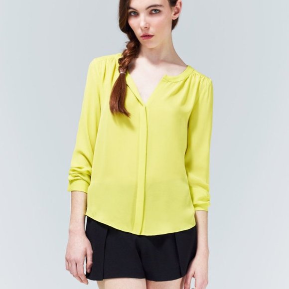 Aritzia Babaton Bergen Blouse - Picture 2 of 4